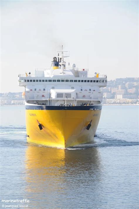 MEGA EXPRESS FIVE, IMO 9035101, Flag Italy .